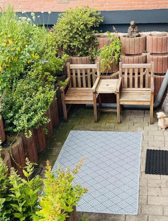 Modernes Appartement Im Gruenen - Stilvoll Und Komfortabel ケルン エクステリア 写真