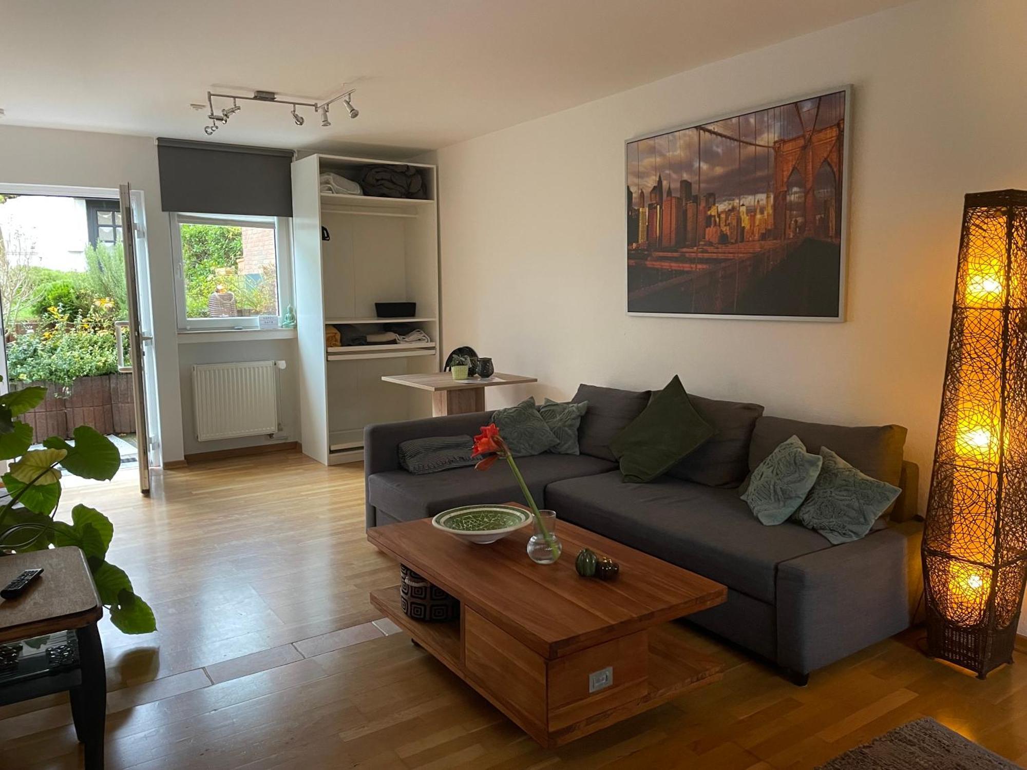 Modernes Appartement Im Gruenen - Stilvoll Und Komfortabel ケルン エクステリア 写真